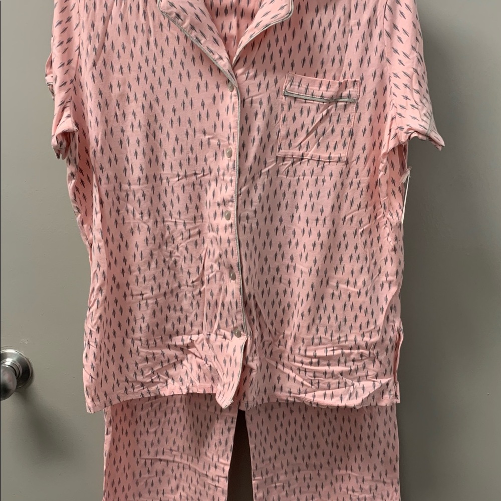 Liz Claiborne Women’s Pink 2 Pc Short Sleeve Pajama Set Sz Large NWT